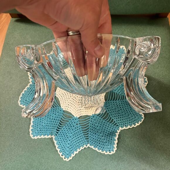 Lead Crystal Glass Bowl with Legs - Picture 4 of 6